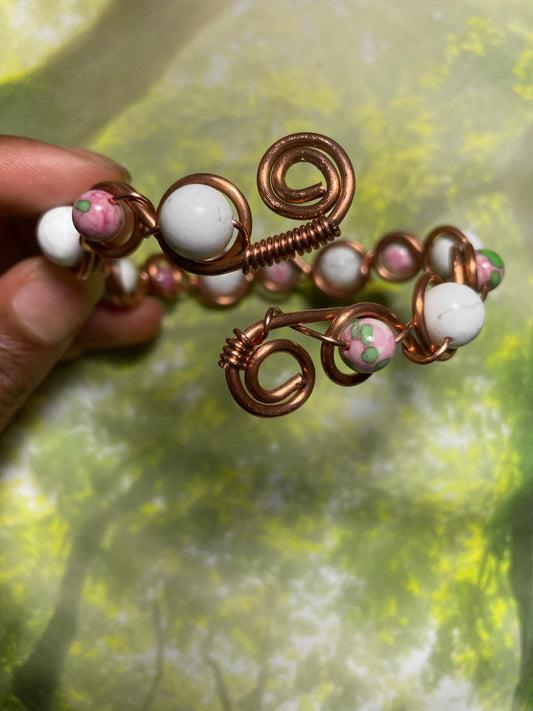 Howlite/Green-Pink Rainflower Bead Bracelet